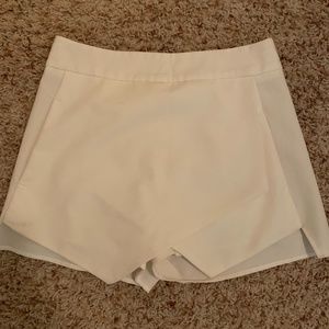 Aqua Brand Off-white Skort